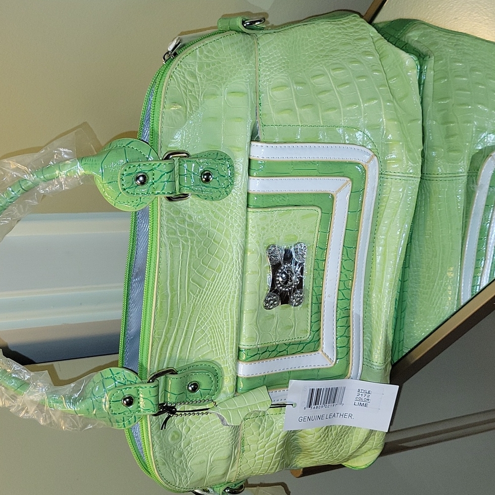 MADI CLAIRE GREEN LEATHER CROC BAG